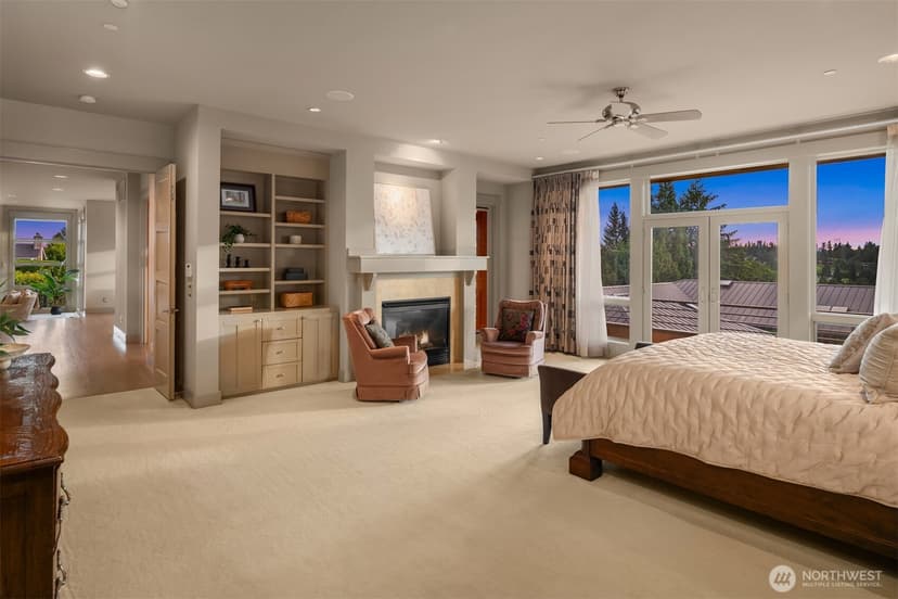 Property photo for 8635 NE 19th Place, Clyde Hill photo 18