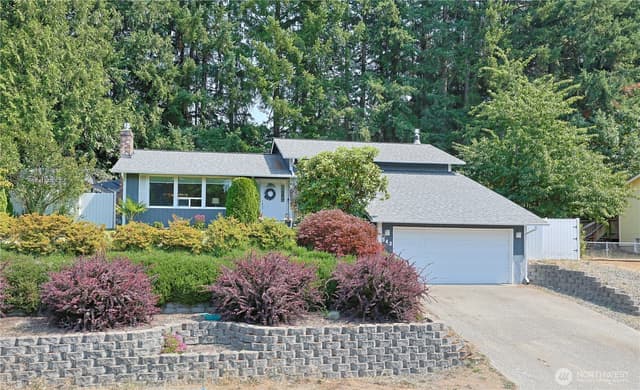 Property photo for 543 NE Conifer Drive, Bremerton