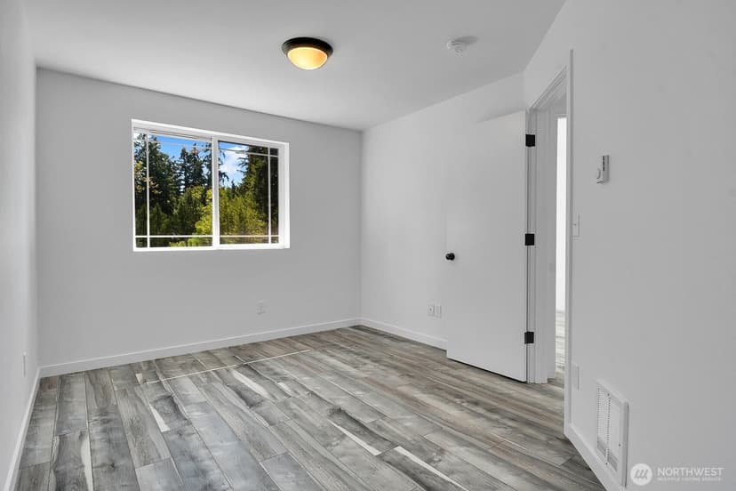 Property photo for 3115 York Road, Everett photo 17