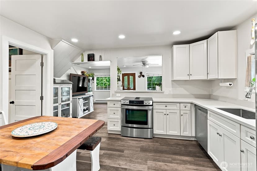 Property photo for 1224 West Avenue, Port Orchard photo 6