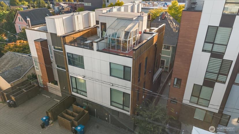 Property photo for 1116 13th Avenue #D, Seattle photo 27