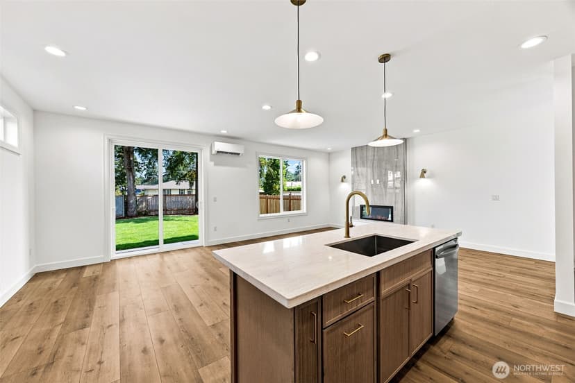 Property photo for 8823 121st Street SW, Lakewood photo 11