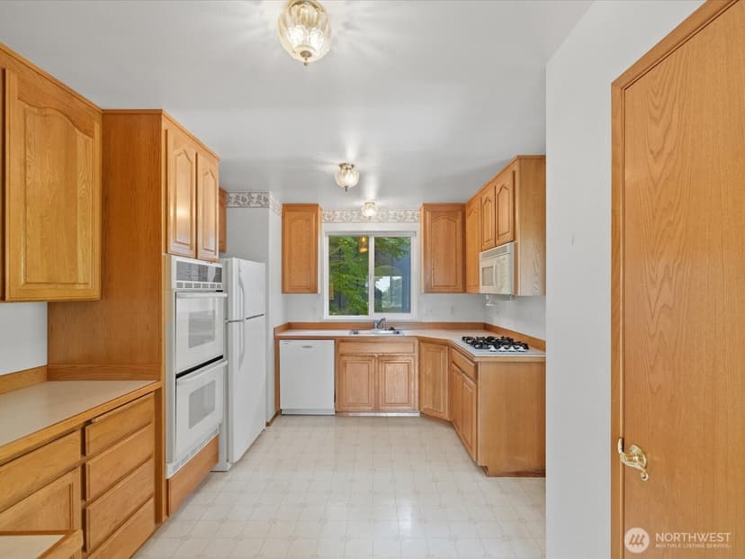 Property photo for 8809 Earl Avenue NW, Seattle photo 6