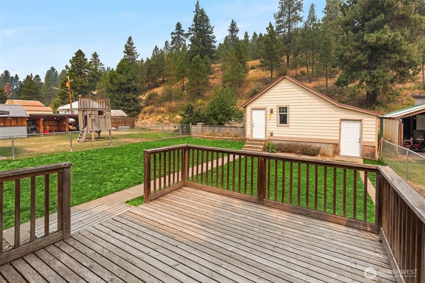 Property photo for 403 E 3rd Street, Cle Elum photo 6