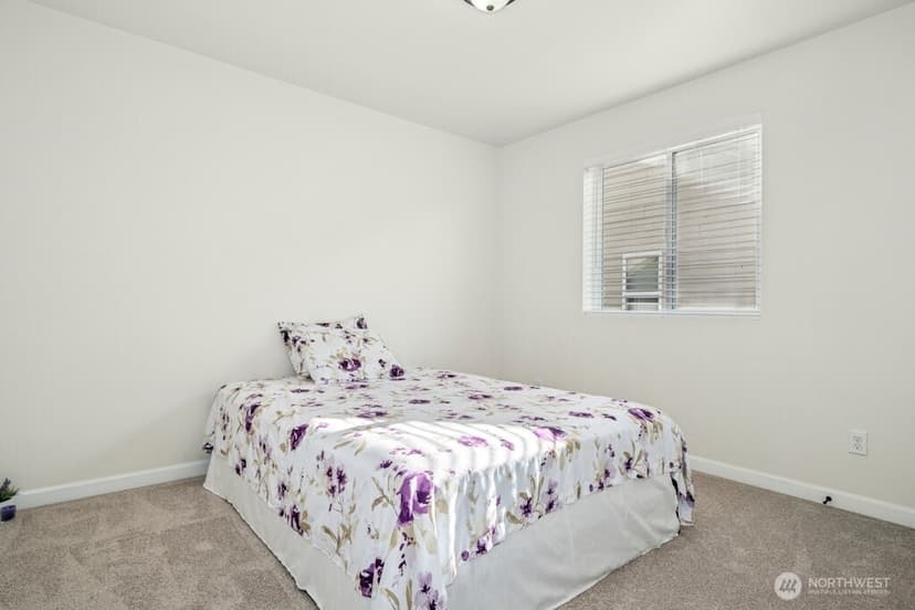 Property photo for 4915 NE 5th Street, Renton photo 29