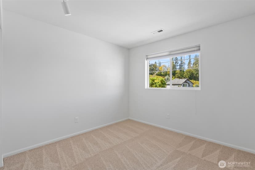 Property photo for 6728 Charlotte Avenue SE, Auburn photo 24