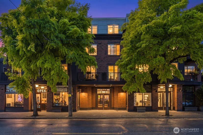 Property photo for 1909 10th Avenue W #206, Seattle