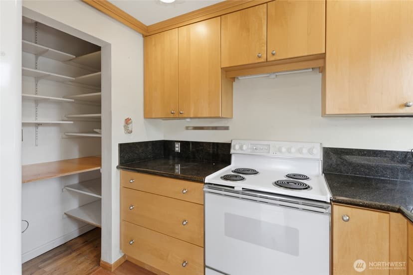 Property photo for 1013 N 33rd Place, Renton photo 12