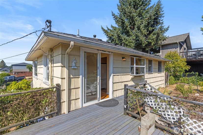 Property photo for 1013 N 33rd Place, Renton photo 23