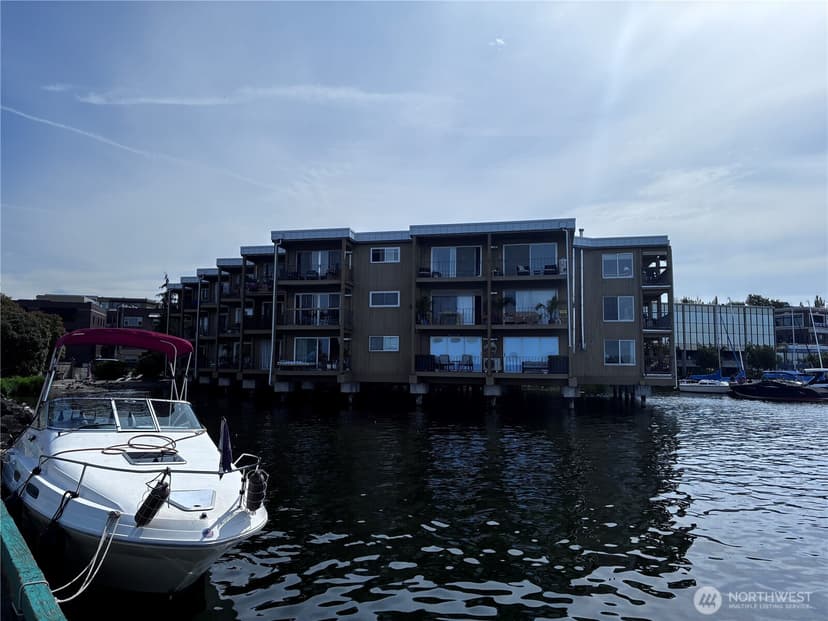 Property photo for 65 Kirkland Ave #209, Kirkland