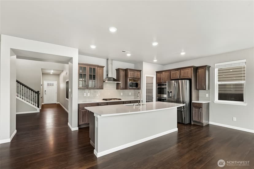 Property photo for 2213 97th Avenue Ct E, Edgewood photo 8