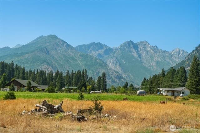 Property photo for 8237 E Leavenworth Road, Leavenworth photo 4