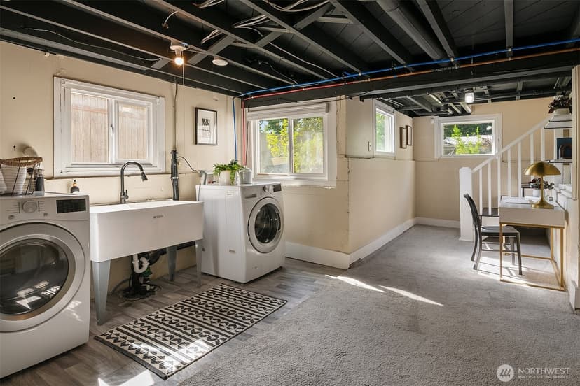 Property photo for 14345 36th Avenue NE, Seattle photo 18