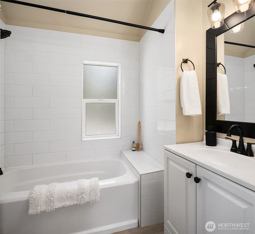 Property photo for 14345 36th Avenue NE, Seattle photo 14