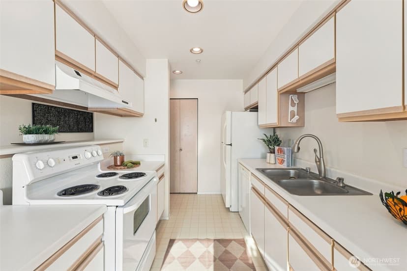 Property photo for 2251 Highview Lane W #C302, Bremerton photo 12