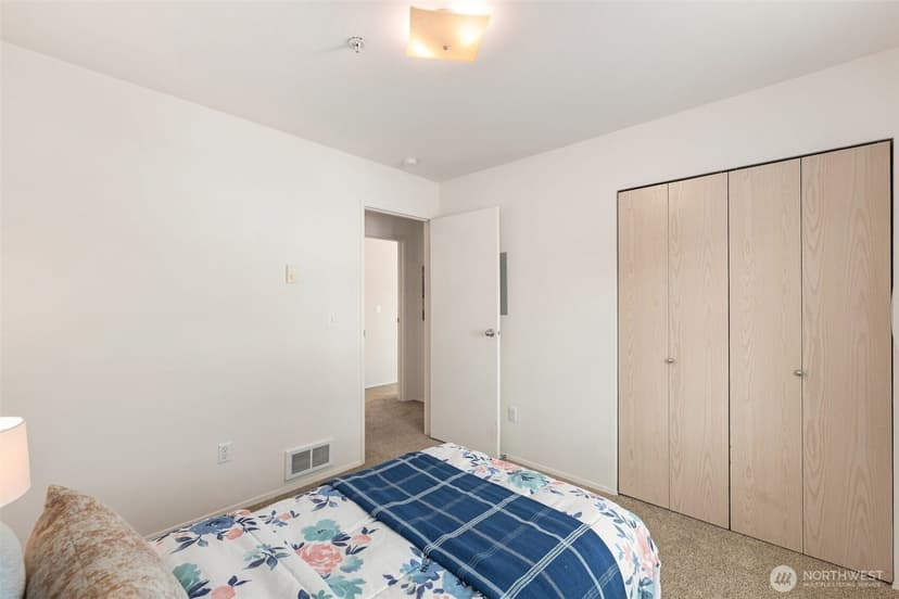 Property photo for 2251 Highview Lane W #C302, Bremerton photo 21