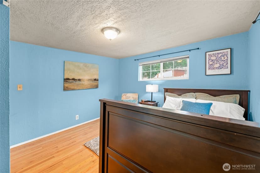 Property photo for 819 SW 134th Street SW, Burien photo 8
