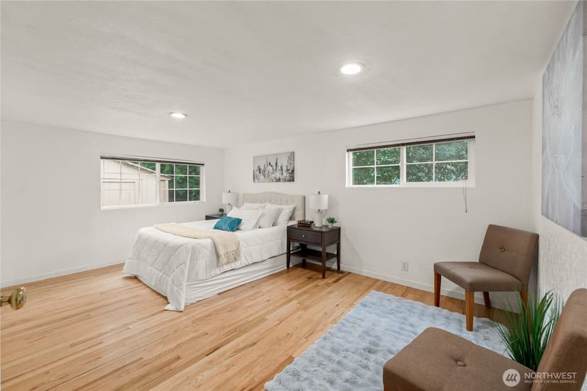 Property photo for 819 SW 134th Street SW, Burien photo 12