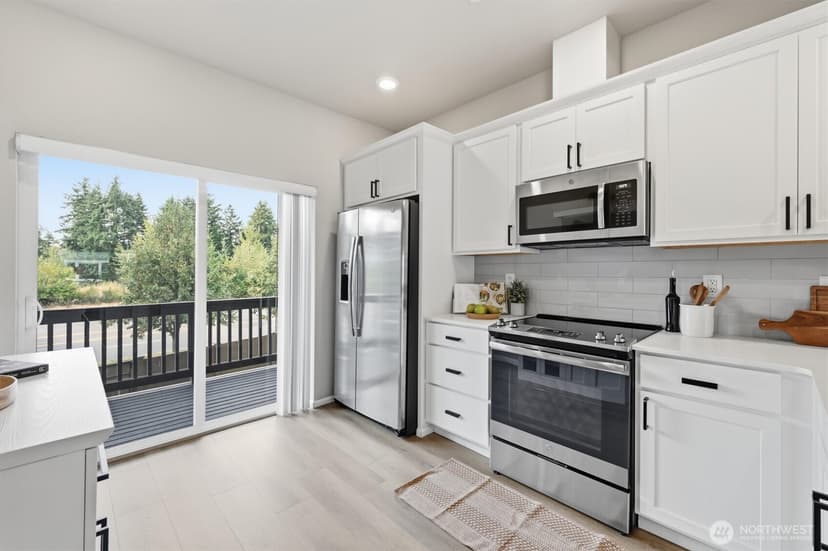 Property photo for 17416 118th Ave Court E #F, Puyallup photo 14
