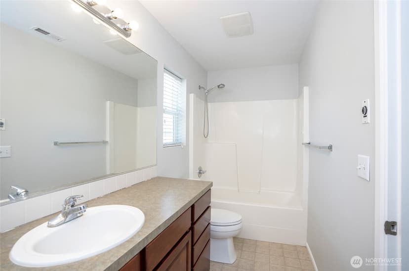 Property photo for 4020 Tribute Avenue E, Fife photo 26