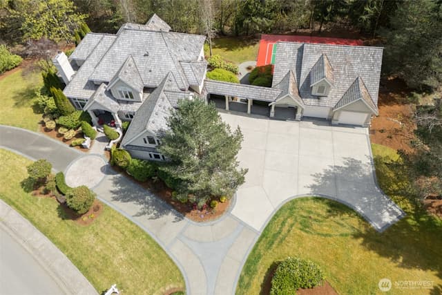 Property photo for 818 Windsor Drive SE, Sammamish
