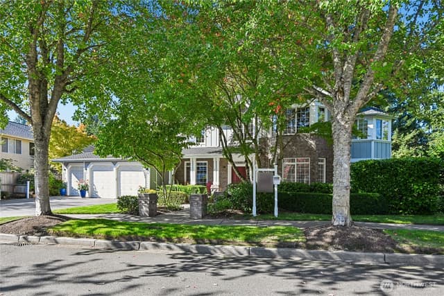 Property photo for 2331 Olympia Avenue NE, Renton