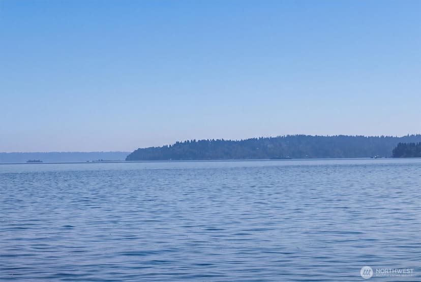 Property photo for 1239 Colchester Drive E, Port Orchard photo 4
