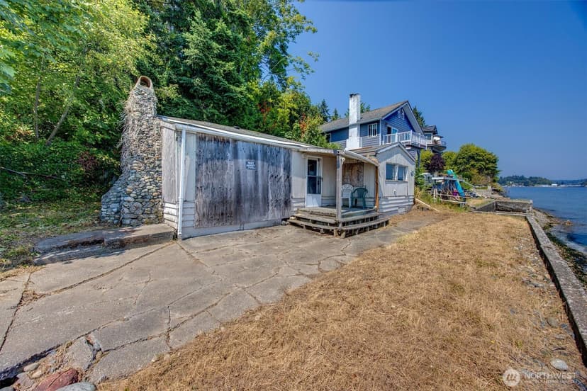 Property photo for 1239 Colchester Drive E, Port Orchard photo 8