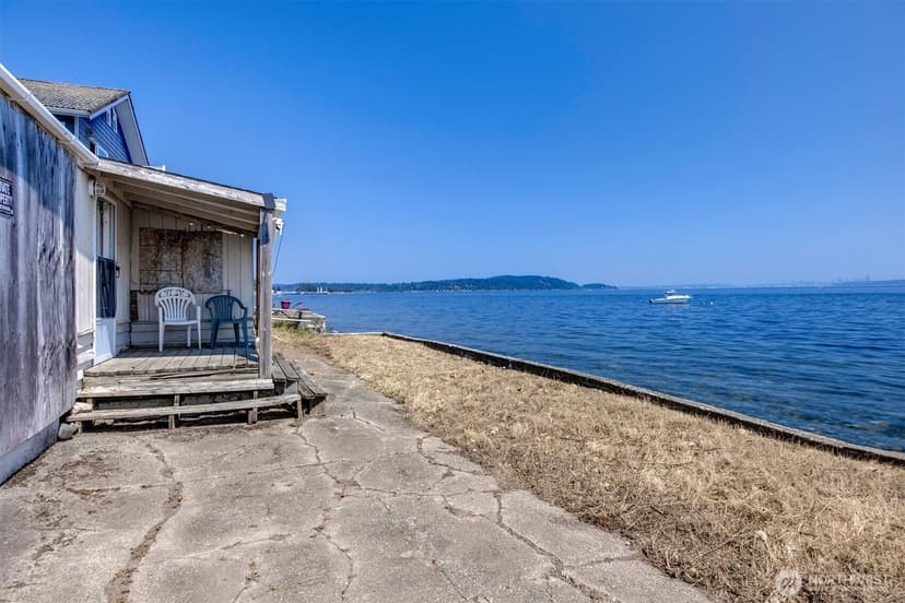 Property photo for 1239 Colchester Drive E, Port Orchard photo 6