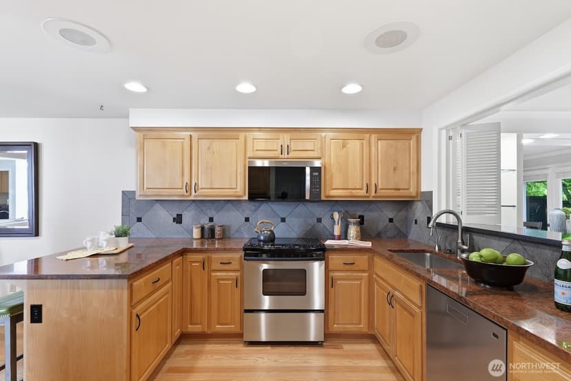 Property photo for 1824 Mill Pointe Drive SE, Mill Creek photo 13