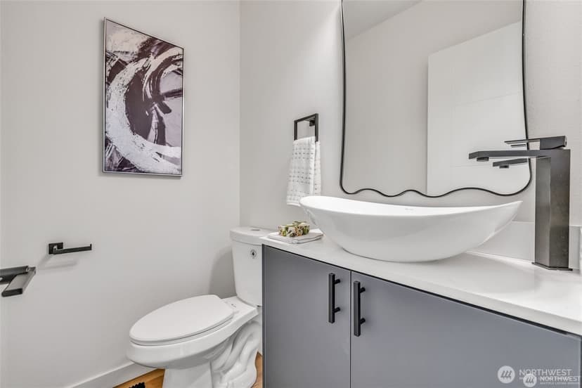 Property photo for 4404 S Othello St #C, Seattle photo 6