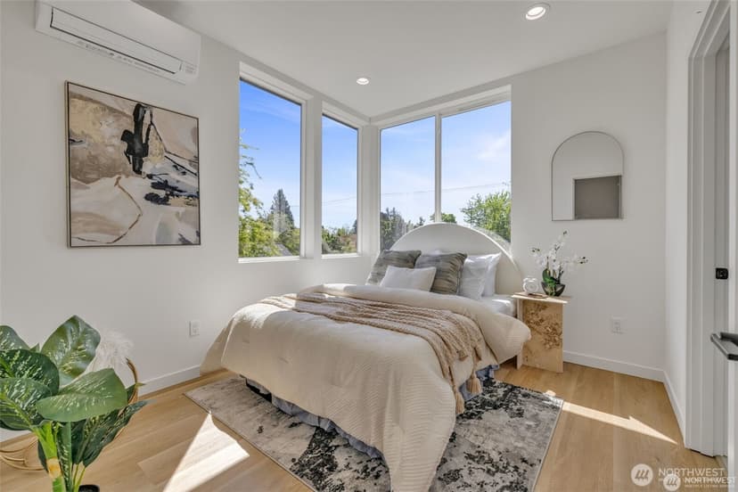 Property photo for 4404 S Othello St #C, Seattle photo 9