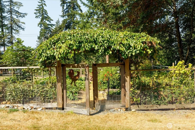 Property photo for 8015 Cultus Bay Road, Clinton photo 37