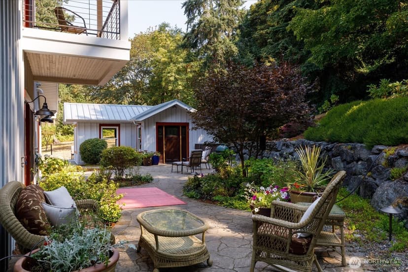 Property photo for 8015 Cultus Bay Road, Clinton photo 26