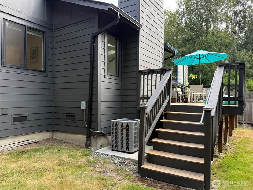 Property photo for 9323 NE 124th Street, Kirkland photo 27