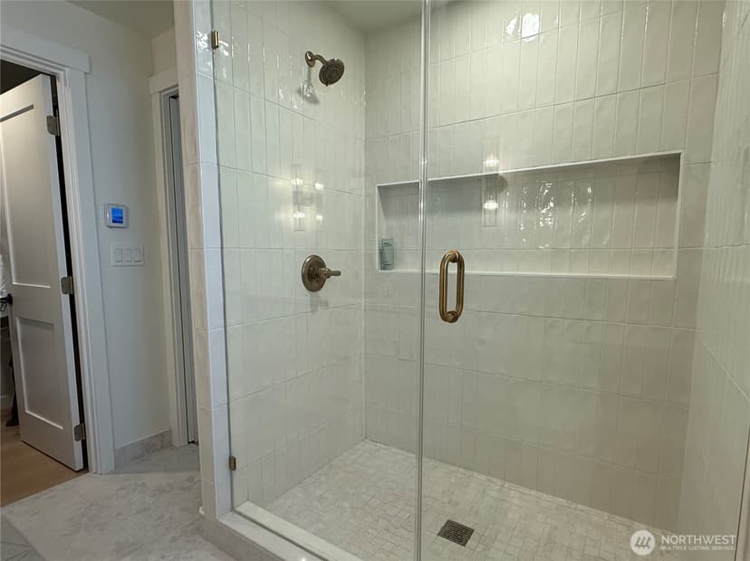 Property photo for 9323 NE 124th Street, Kirkland photo 16
