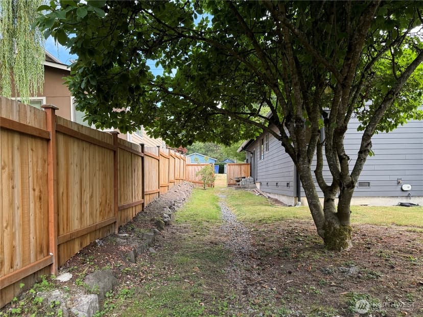 Property photo for 9323 NE 124th Street, Kirkland photo 25