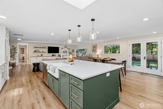 Property photo for 19411 NE 159th Street, Woodinville photo 5