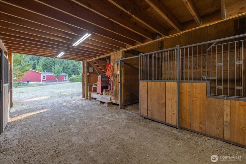 Property photo for 5985 Coles Road, Langley photo 35