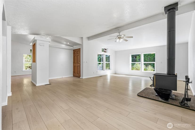 Property photo for 5985 Coles Road, Langley photo 14