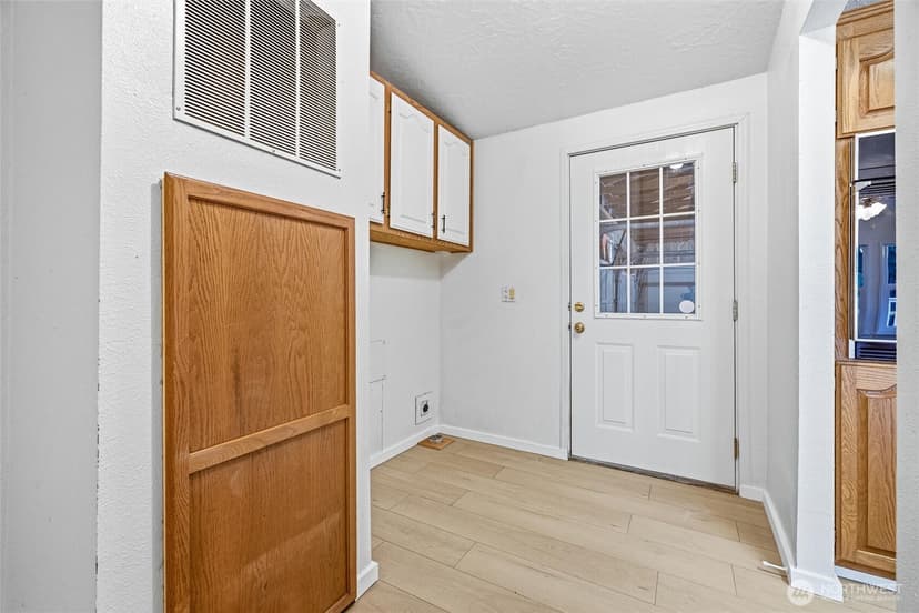 Property photo for 5985 Coles Road, Langley photo 32