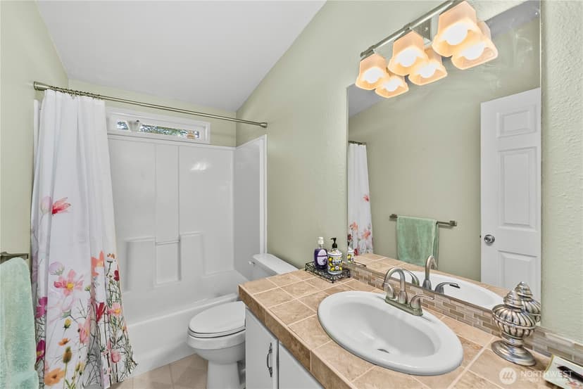 Property photo for 8700 Orchard Avenue SE, Port Orchard photo 18