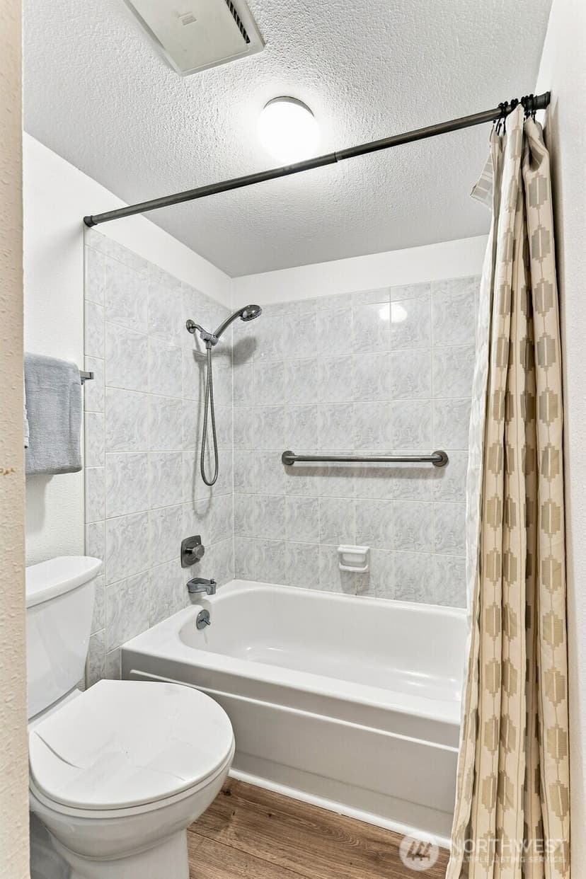Property photo for 6010 152nd Avenue NE, Redmond photo 21