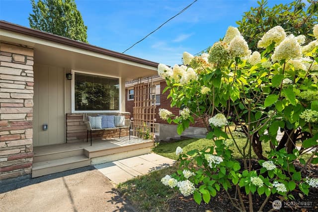 Property photo for 10022 11th Avenue NW, Seattle photo 2