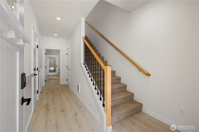 Property photo for 18527 1st Ave NE #C, Shoreline photo 4