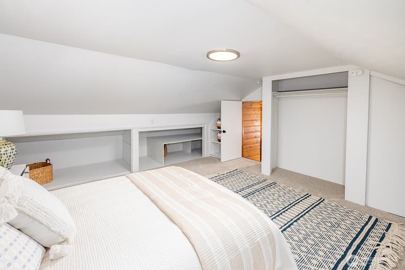 Property photo for 13734 Stone Avenue N, Seattle photo 16