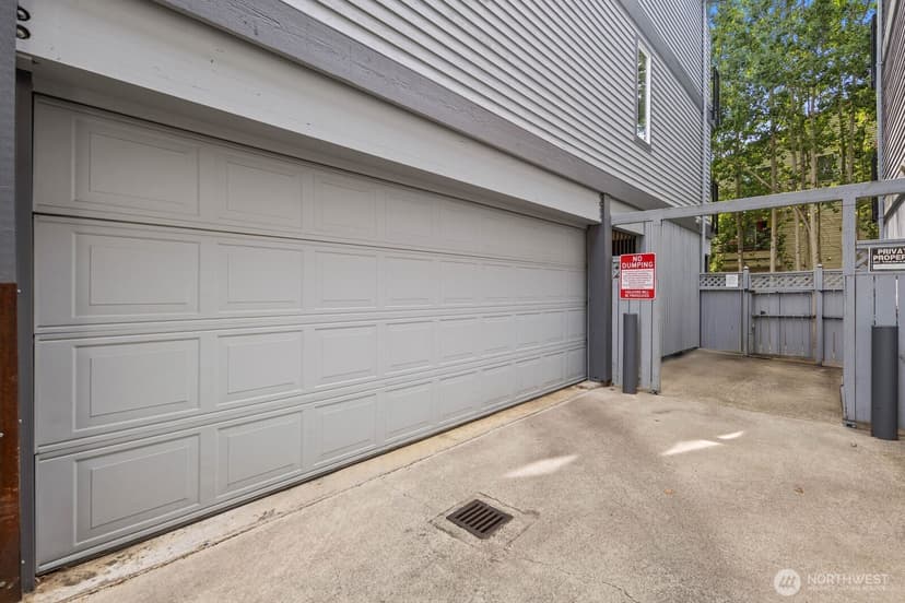 Property photo for 1131 N 93rd Street #6, Seattle photo 29