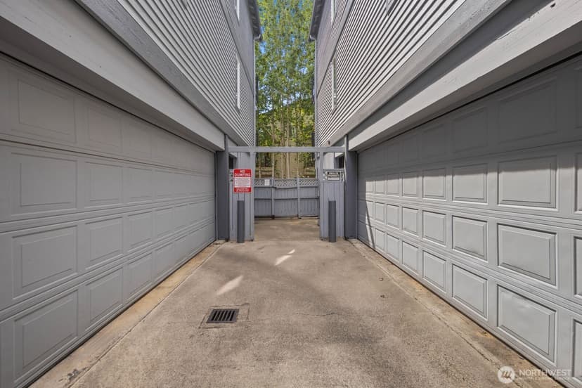 Property photo for 1131 N 93rd Street #6, Seattle photo 28