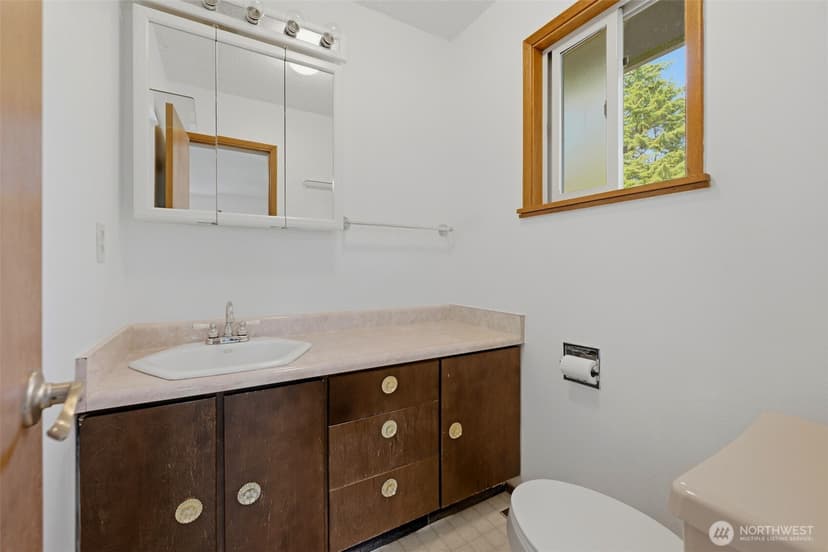 Property photo for 3810 Nome Drive, Bremerton photo 13