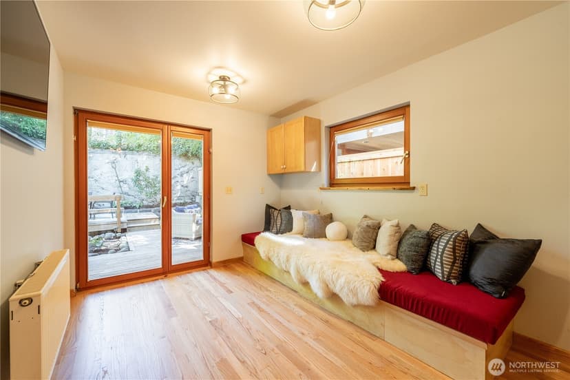 Property photo for 1614 32nd Avenue, Seattle photo 13